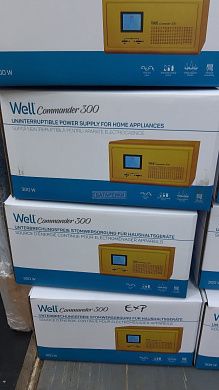 Фото - Інвертор безперебійного живлення WEll Comander 300 300W 